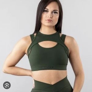 Alphalete Surface Keyhole Sports Bra